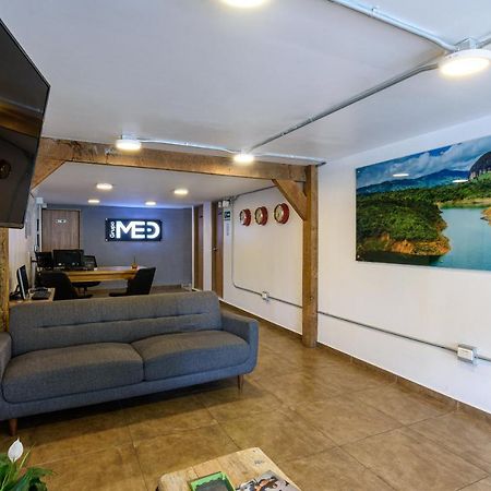 Med La Palma Medellín Exterior foto